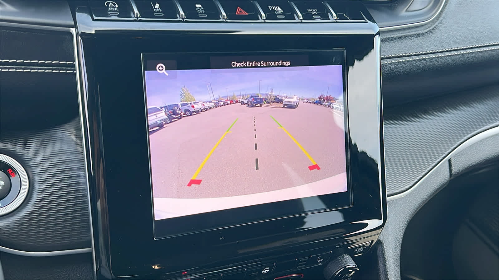 Thumbnail: 2023 Jeep Grand Cherokee - 16