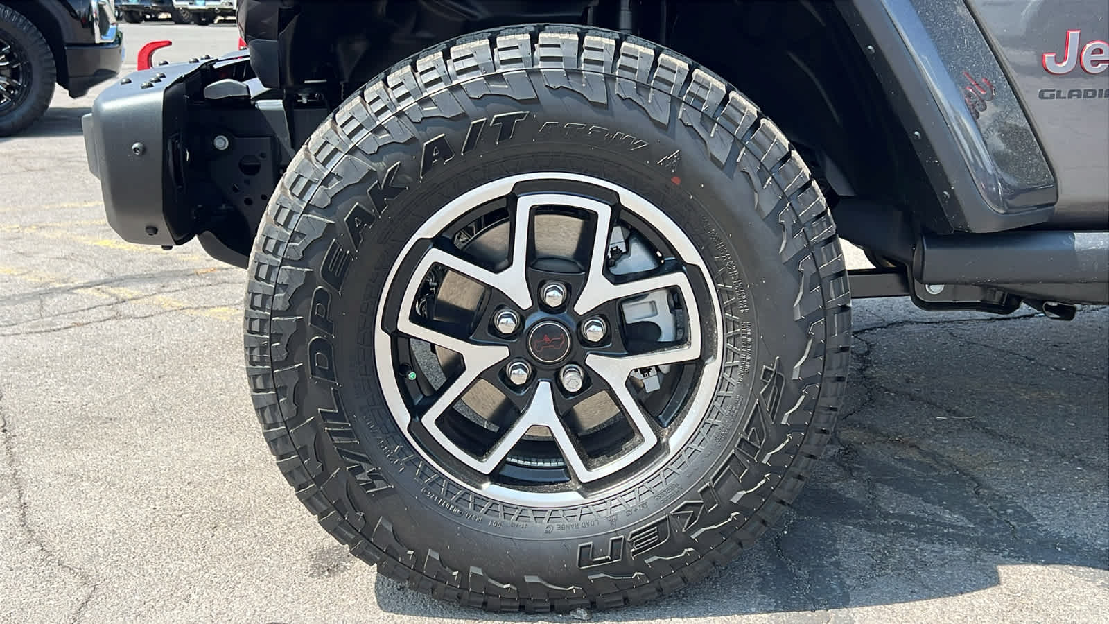 Thumbnail: 2025 Jeep Gladiator - 9