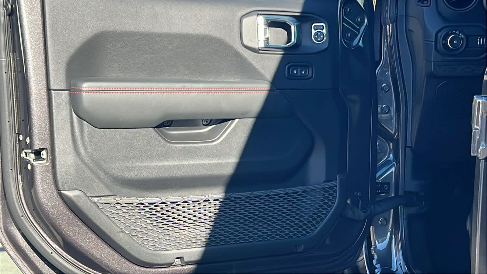 Thumbnail: 2026 Jeep Wrangler - 23