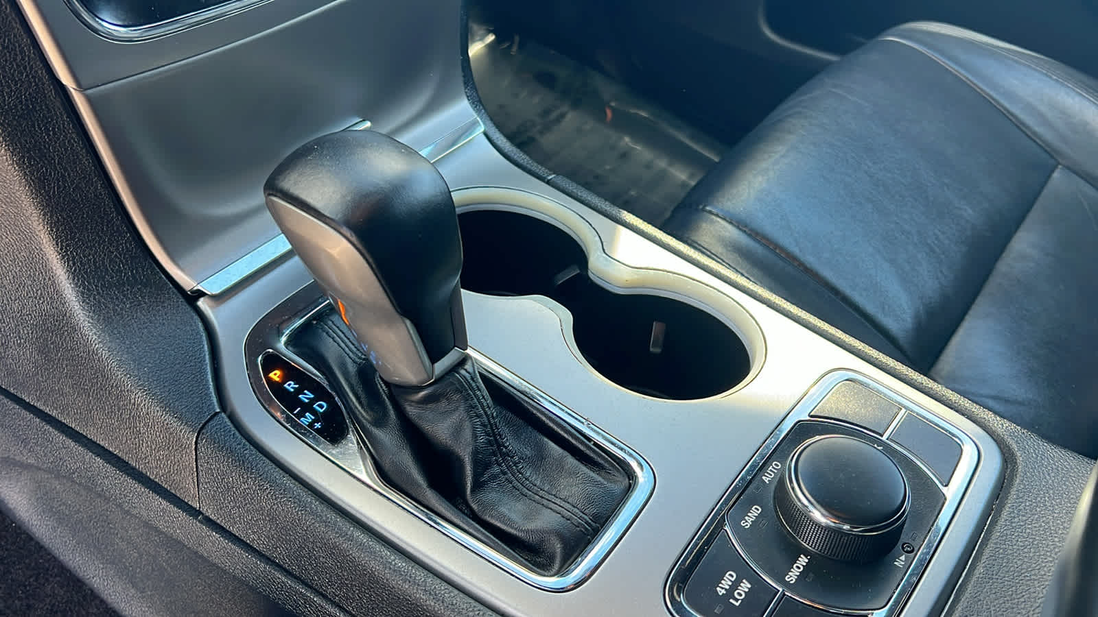 Thumbnail: 2018 Jeep Grand Cherokee - 13