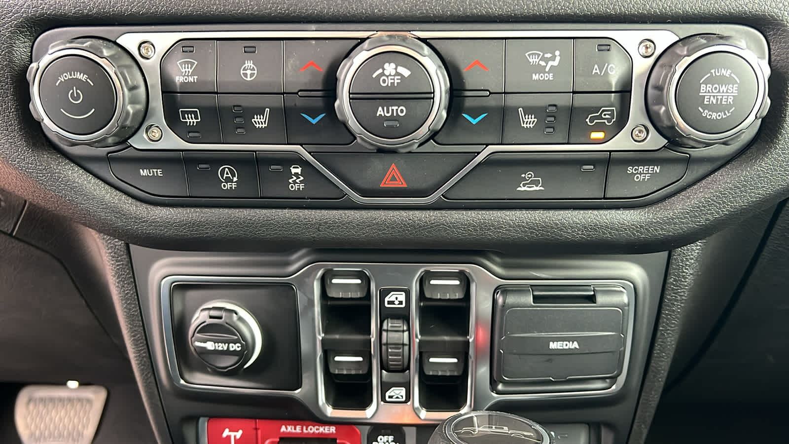 Thumbnail: 2025 Jeep Gladiator - 14