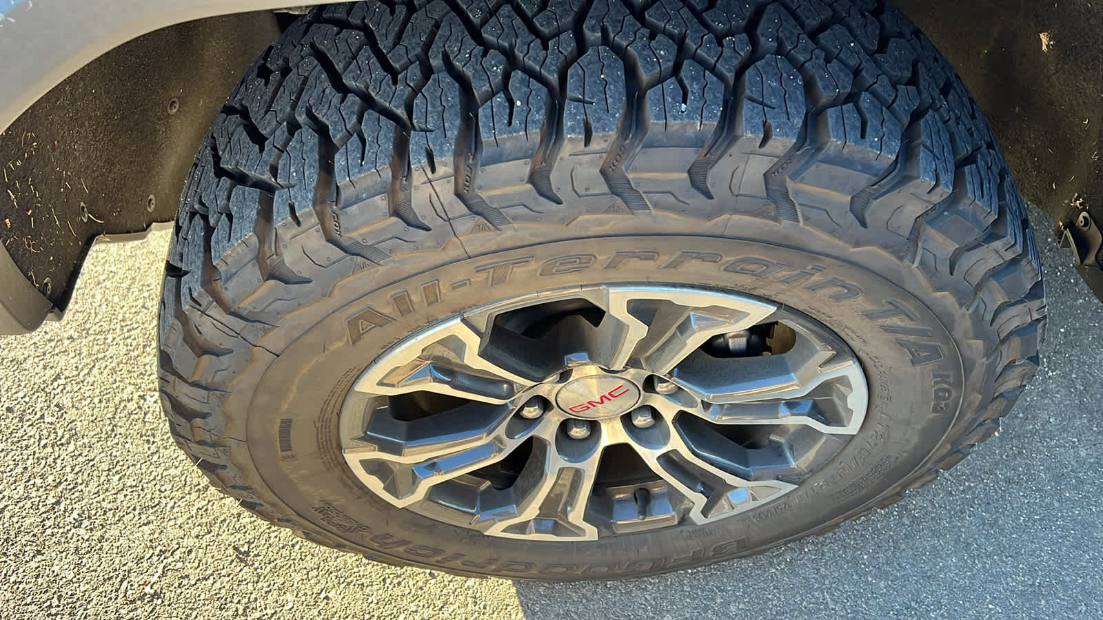 Thumbnail: 2023 GMC Canyon - 5