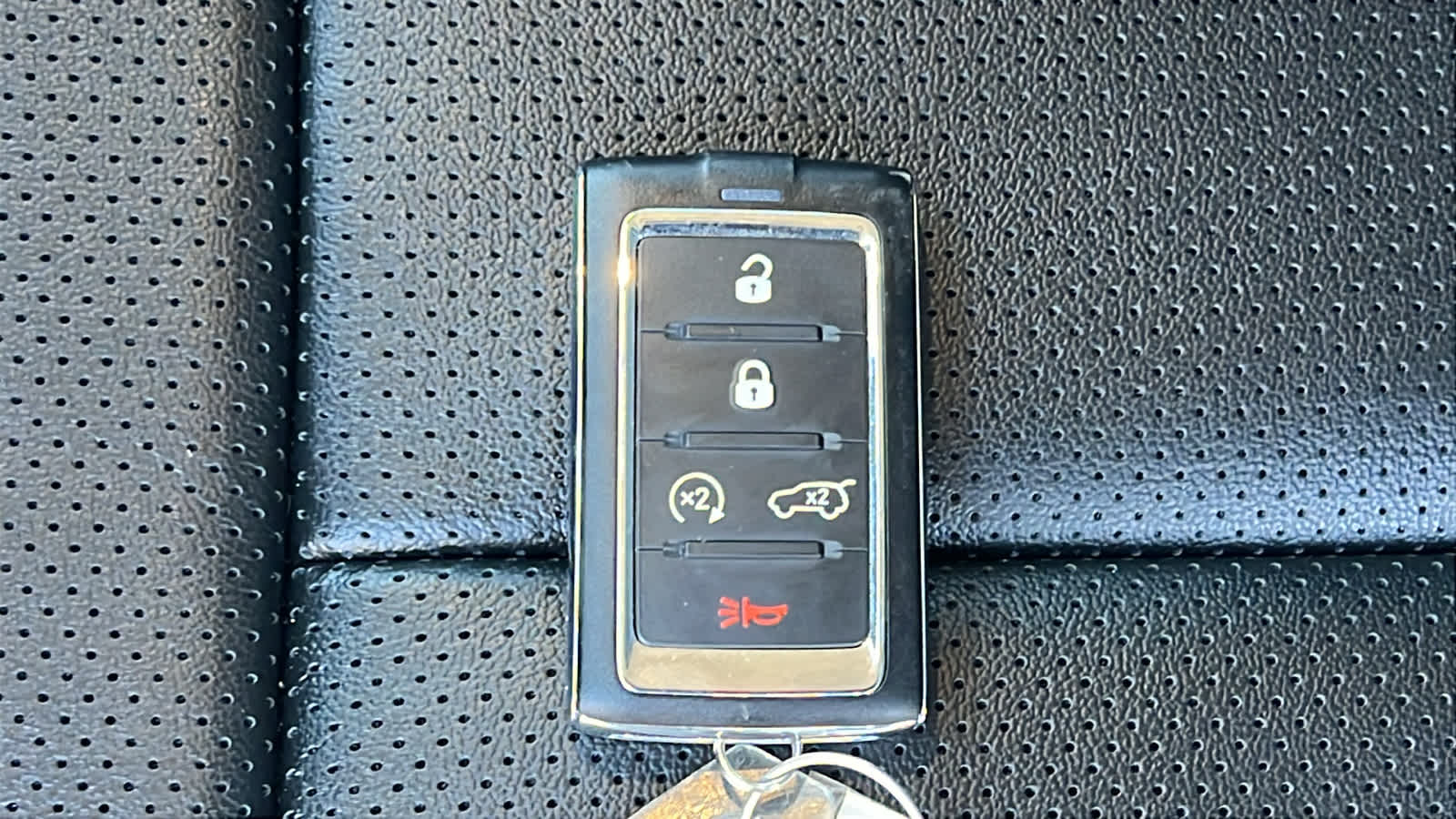 Thumbnail: 2023 Jeep Grand Cherokee - 29