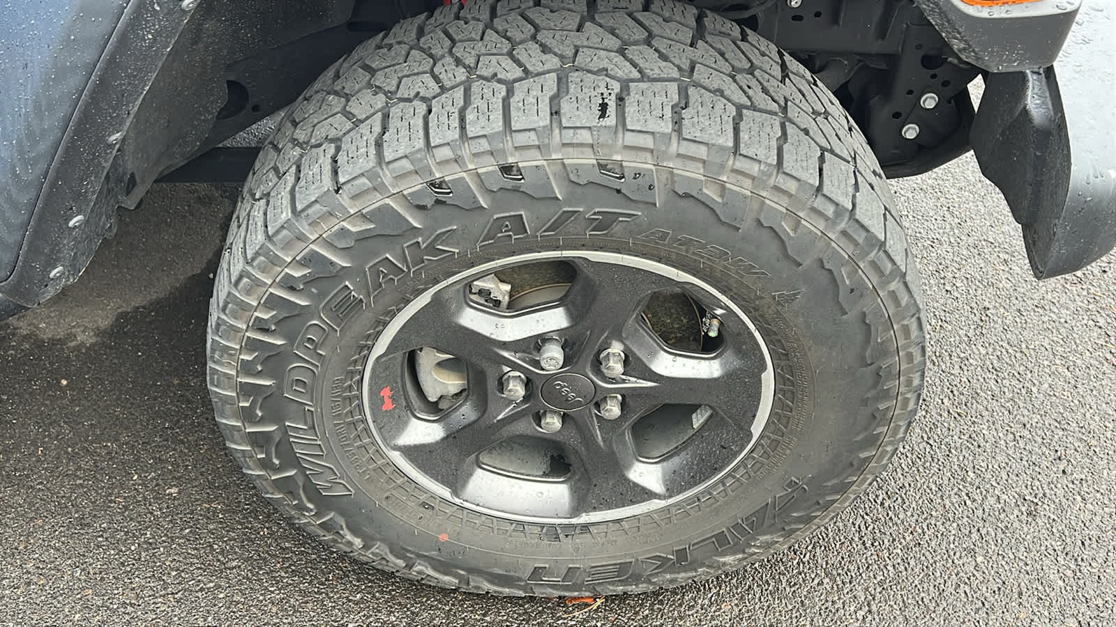 Thumbnail: 2021 Jeep Gladiator - 4