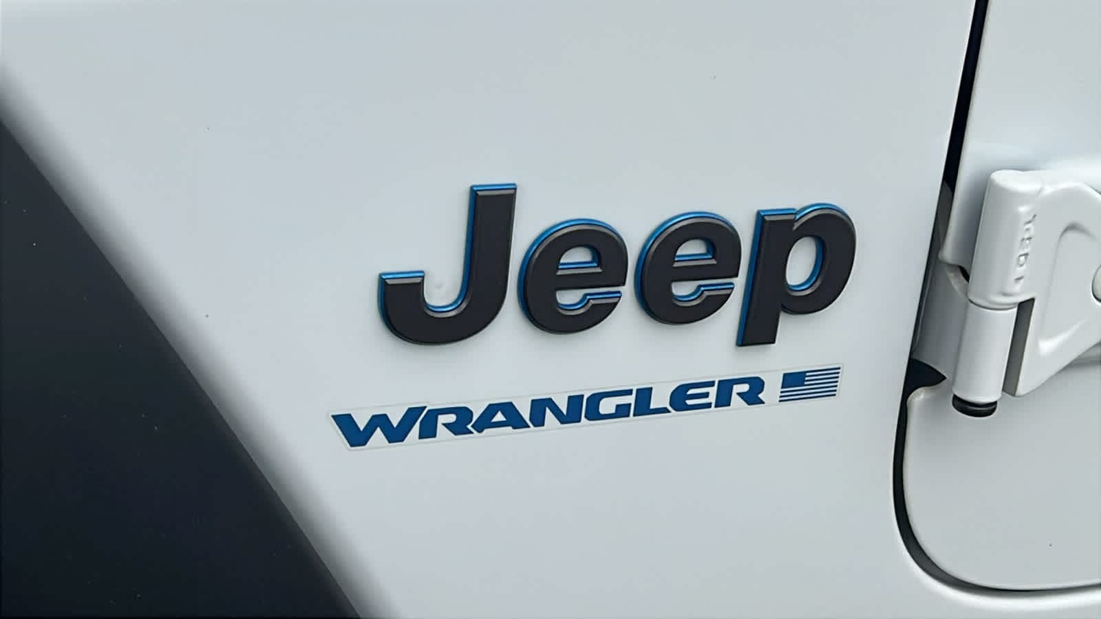 Thumbnail: 2023 Jeep Wrangler - 28