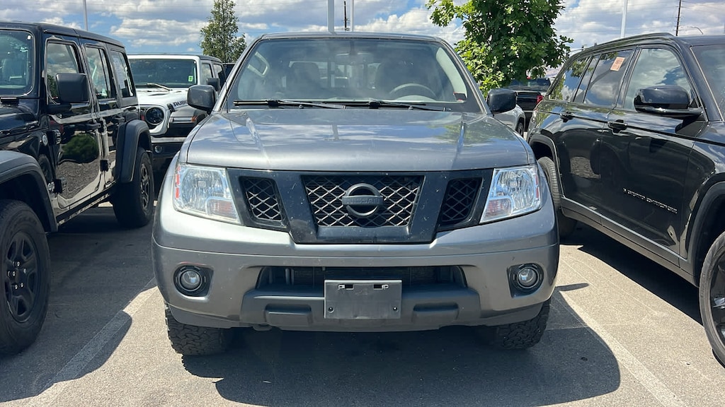 Used 2020 Nissan Frontier SV Truck Crew Cab