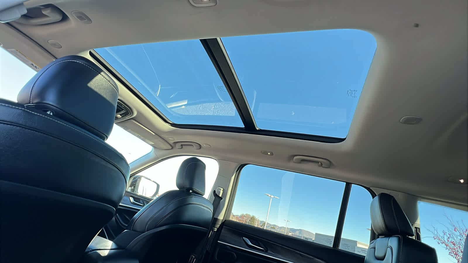 Thumbnail: 2021 Jeep Grand Cherokee L - 31