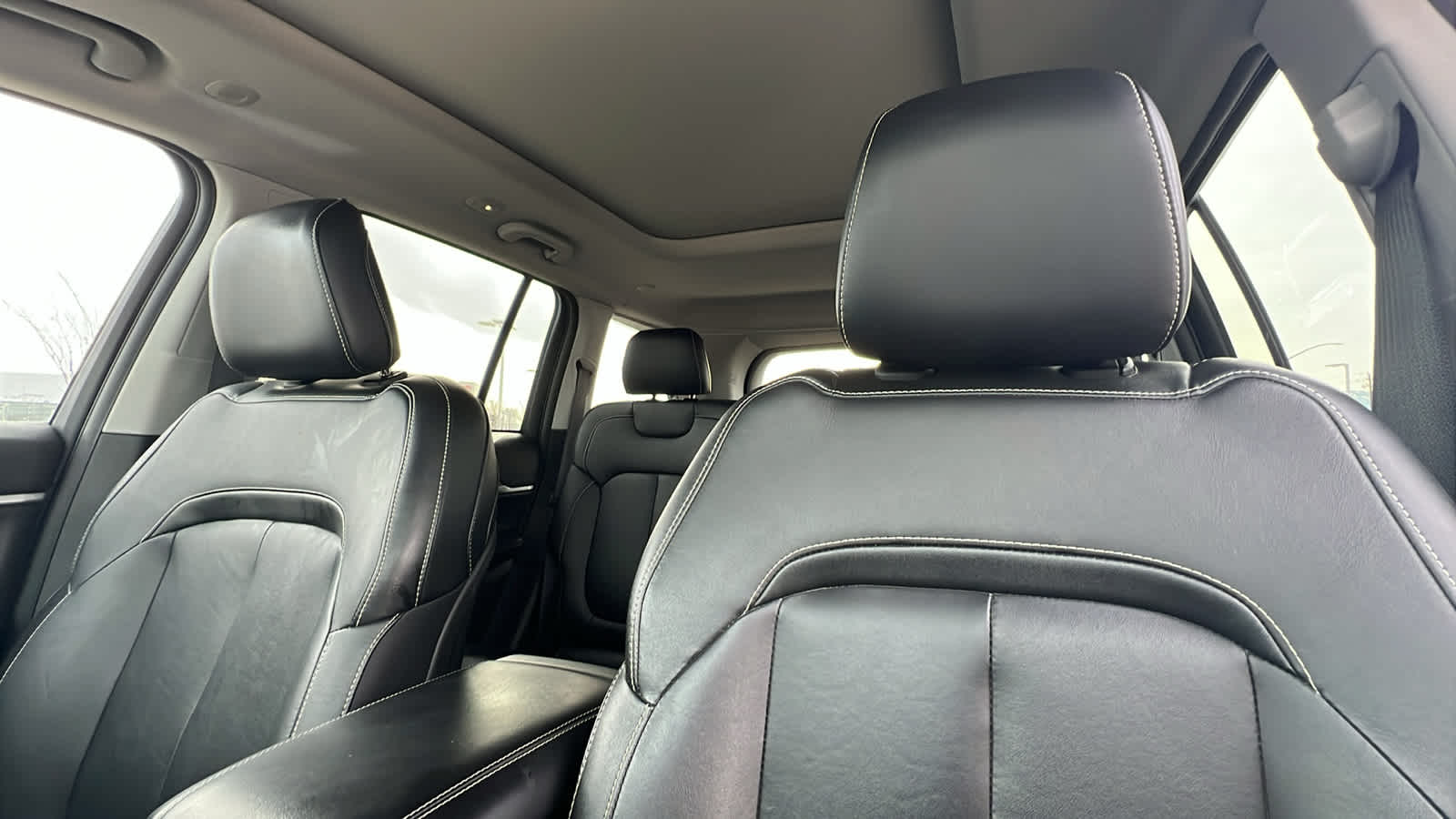 Thumbnail: 2022 Jeep Grand Cherokee - 11