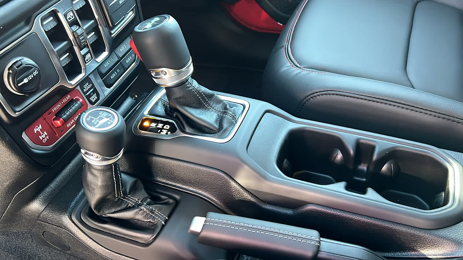 Thumbnail: 2026 Jeep Wrangler - 13