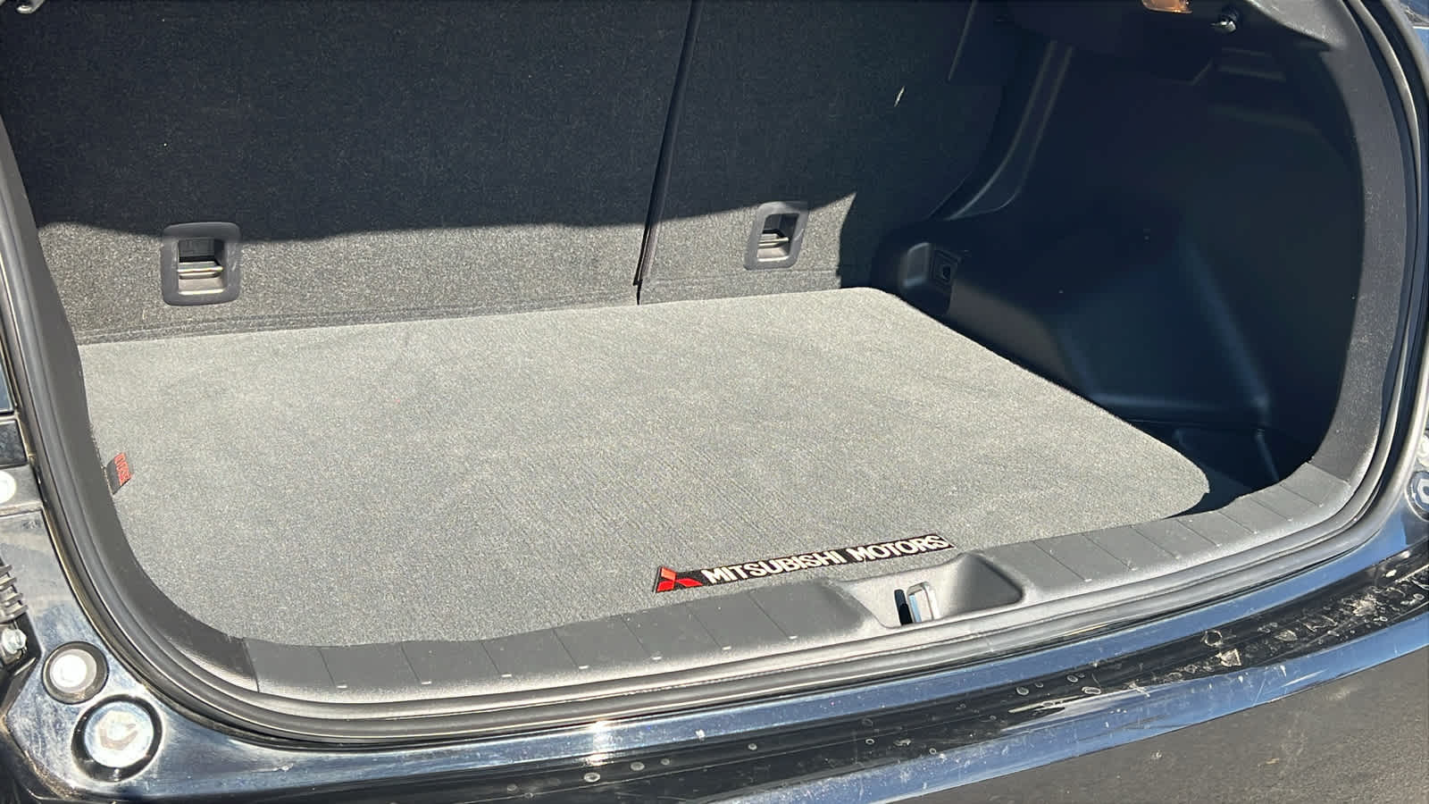 Thumbnail: 2017 Mitsubishi Outlander Sport - 27