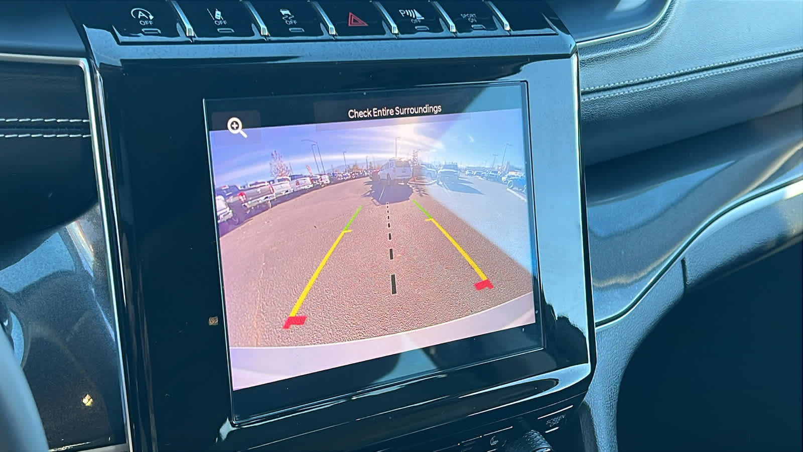 Thumbnail: 2023 Jeep Grand Cherokee - 16