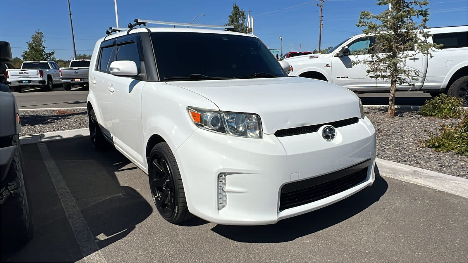 2014 Scion xB photo 3