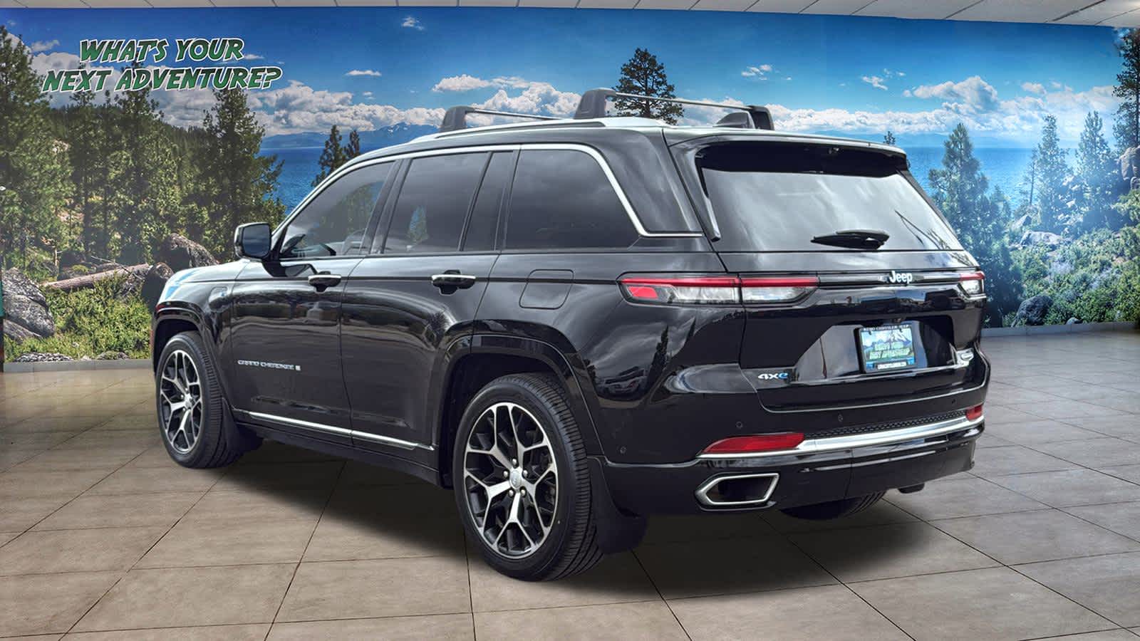 Thumbnail: 2022 Jeep Grand Cherokee - 7