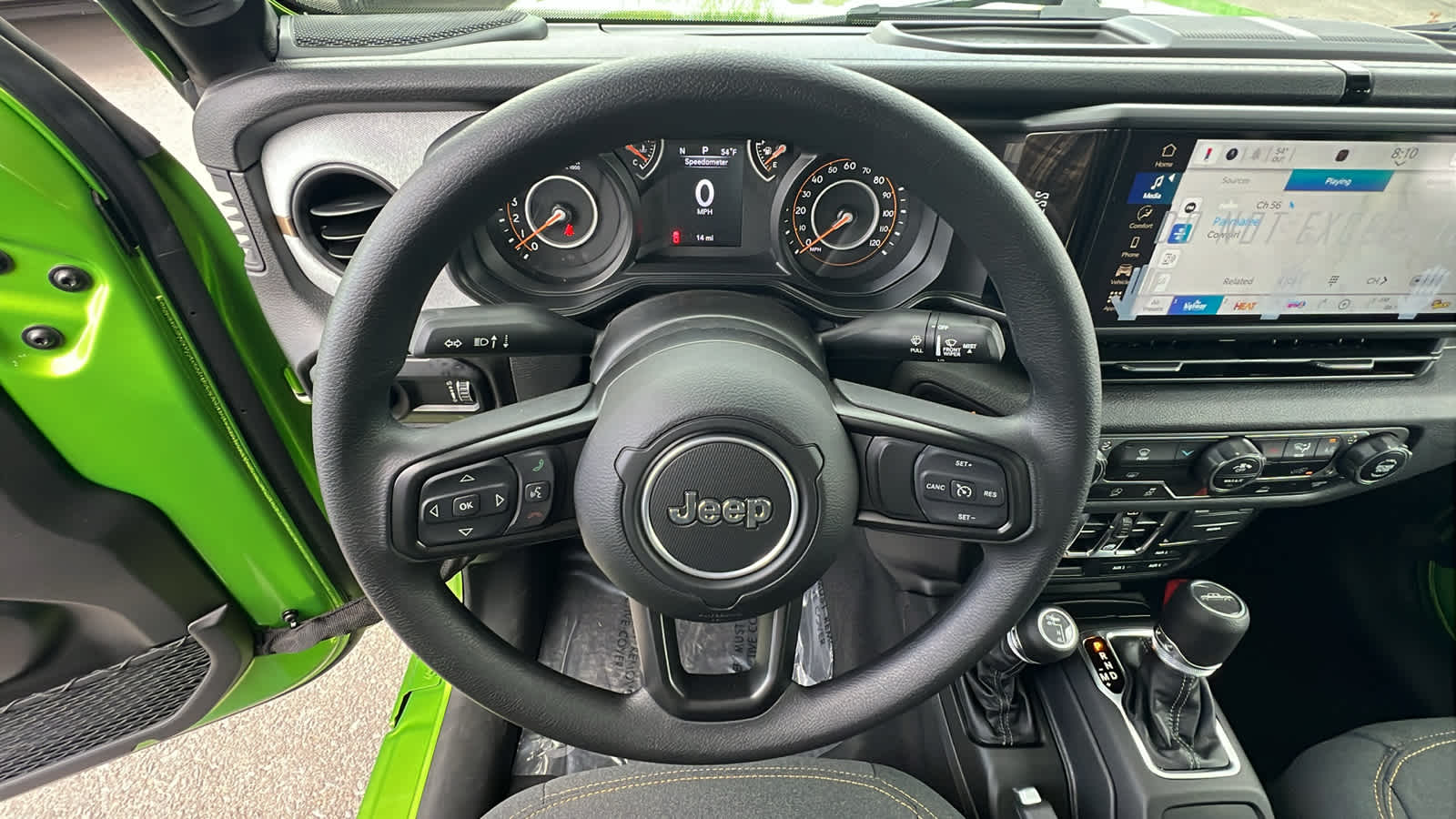 Thumbnail: 2025 Jeep Gladiator - 18