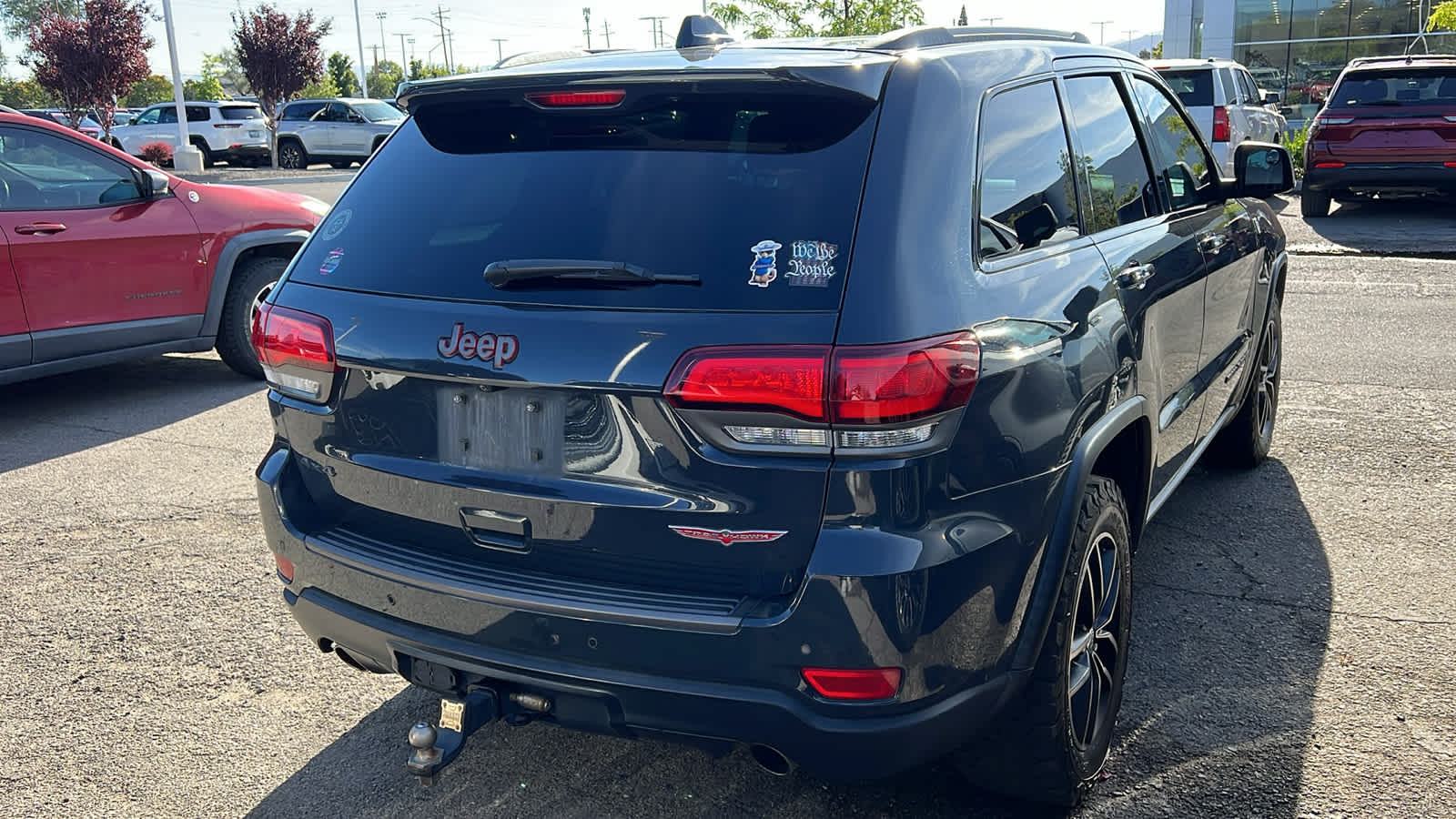 Thumbnail: 2017 Jeep Grand Cherokee - 10