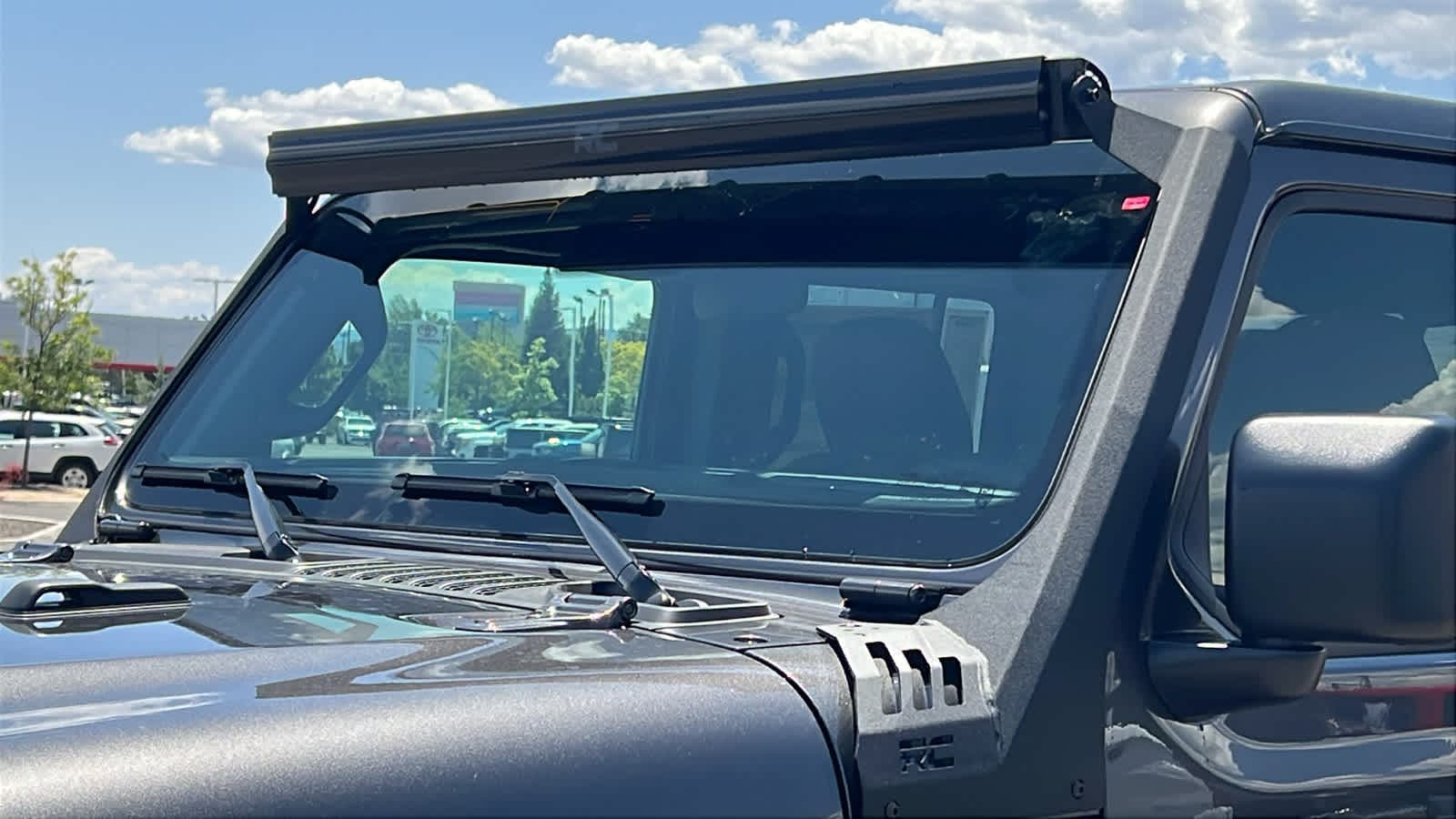 Thumbnail: 2025 Jeep Gladiator - 31