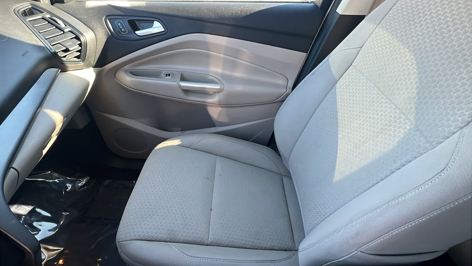 Thumbnail: 2017 Ford Escape - 12