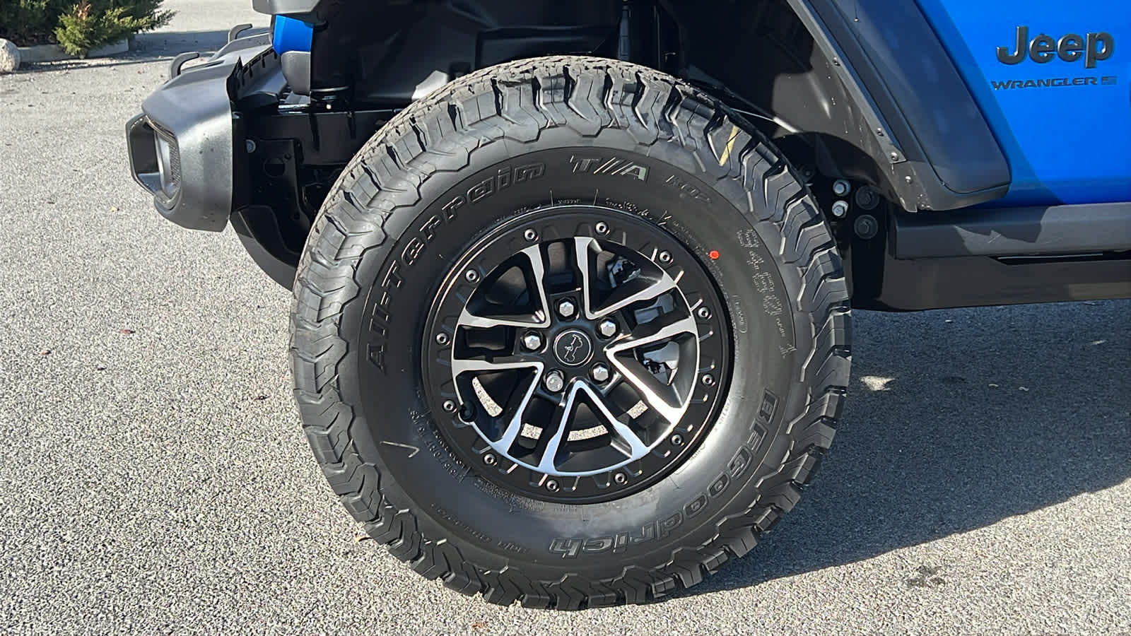 Thumbnail: 2026 Jeep Wrangler - 9