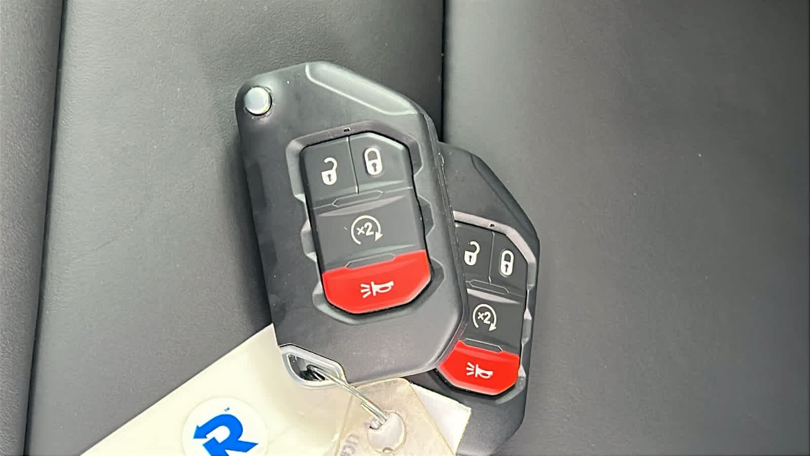 Thumbnail: 2025 Jeep Gladiator - 29