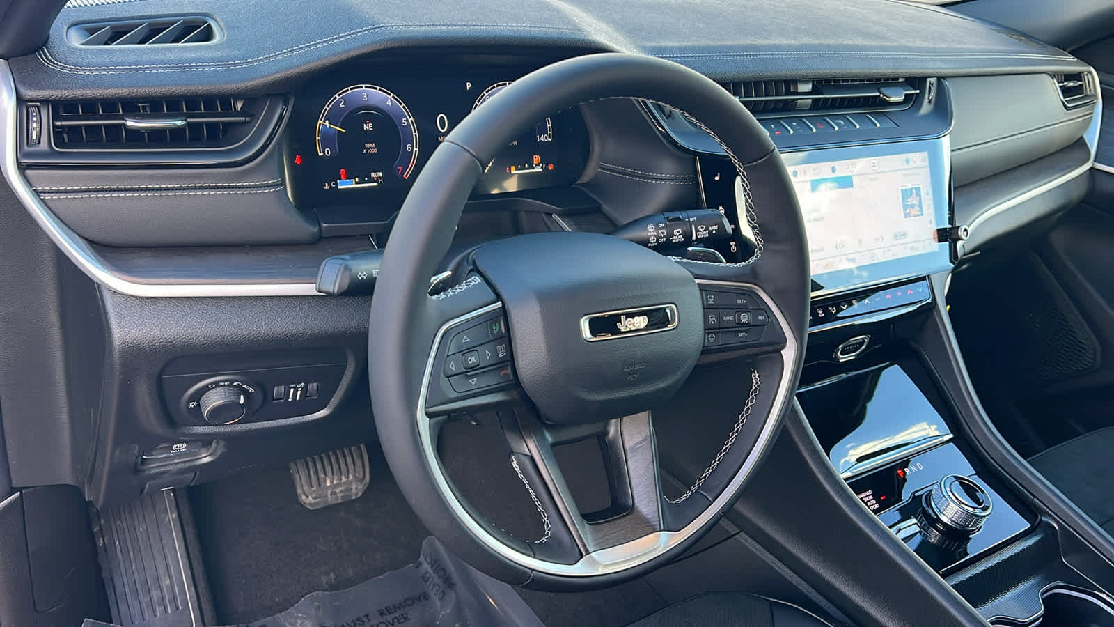 Thumbnail: 2026 Jeep Grand Cherokee - 10