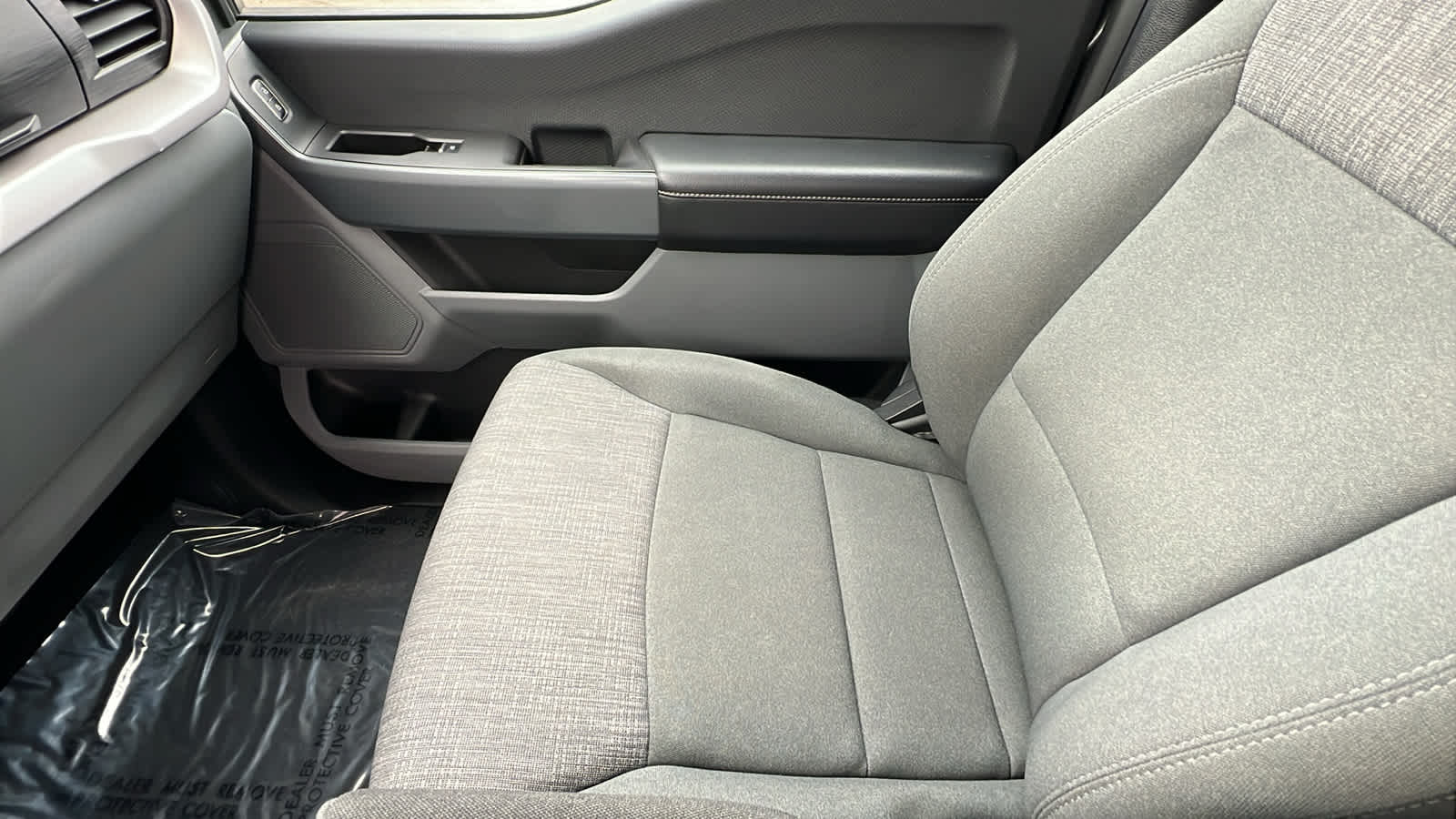2023 Ford F-150 XLT - Photo 12