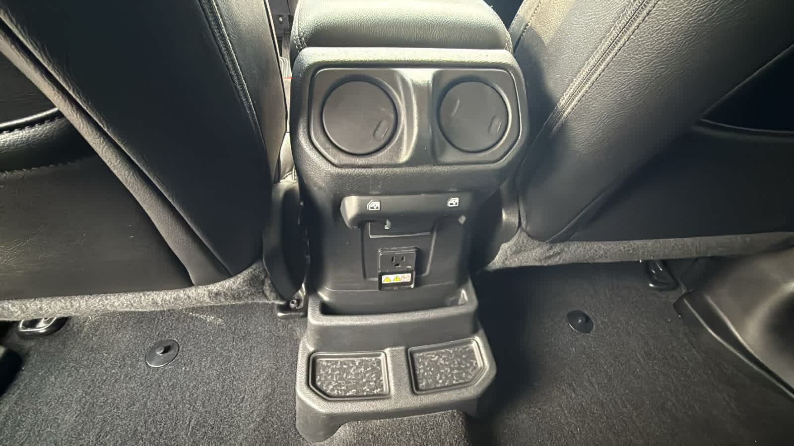 Thumbnail: 2021 Jeep Wrangler - 25