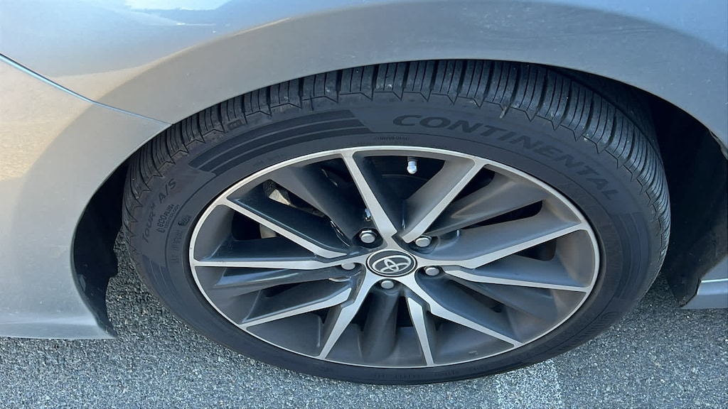 Used 2021 Toyota Camry SE Sedan