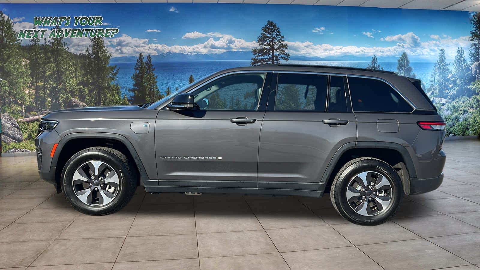 Thumbnail: 2024 Jeep Grand Cherokee - 8