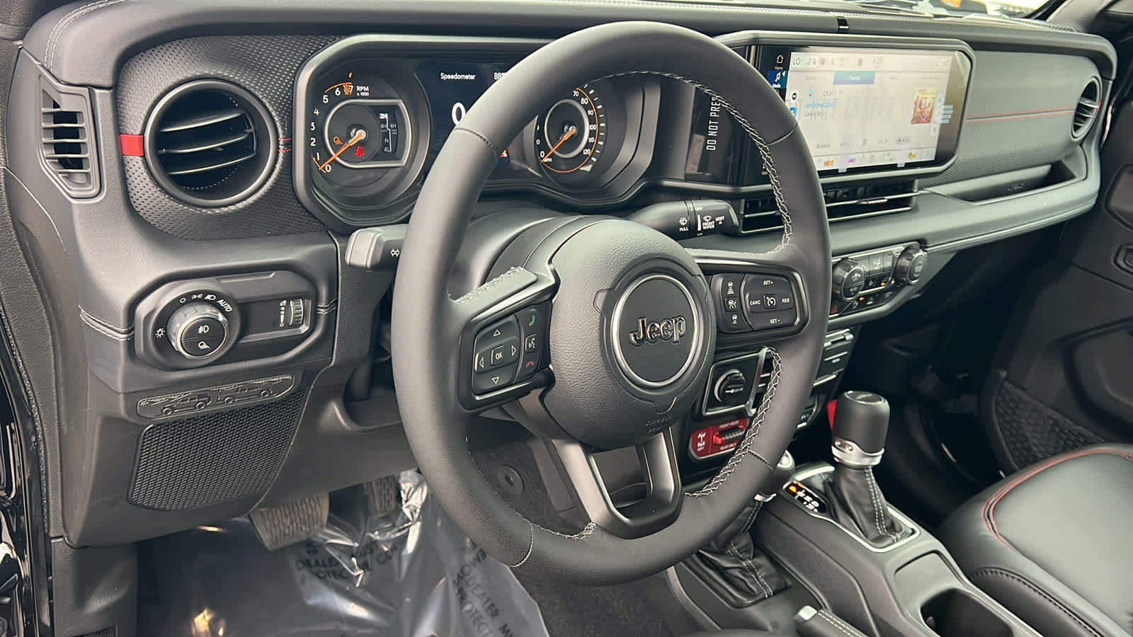 Thumbnail: 2025 Jeep Gladiator - 10