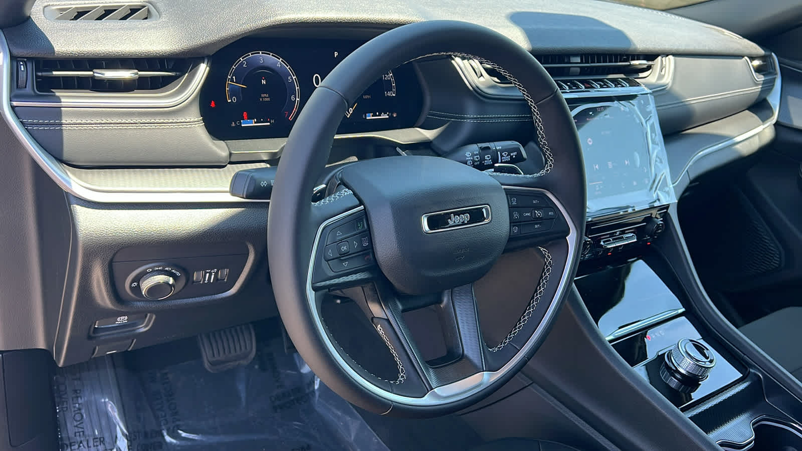 Thumbnail: 2025 Jeep Grand Cherokee L - 10