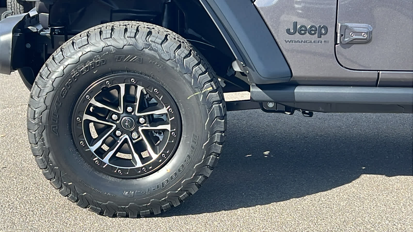 Thumbnail: 2026 Jeep Wrangler - 9