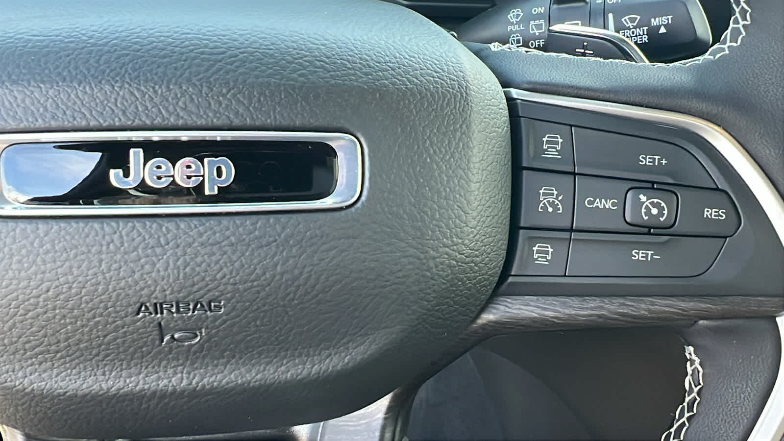 Thumbnail: 2025 Jeep Grand Cherokee - 20