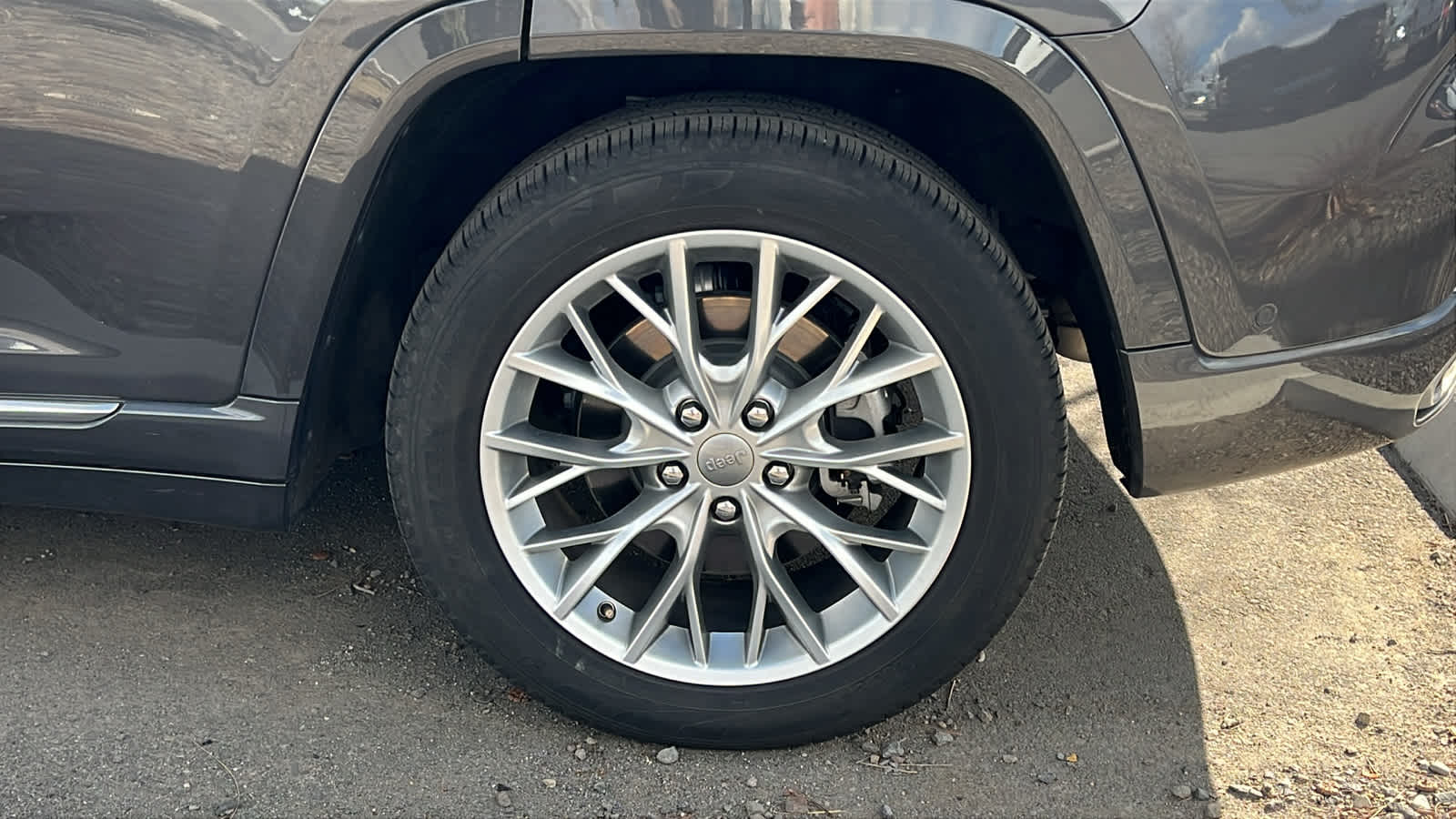 Thumbnail: 2022 Jeep Grand Cherokee - 9