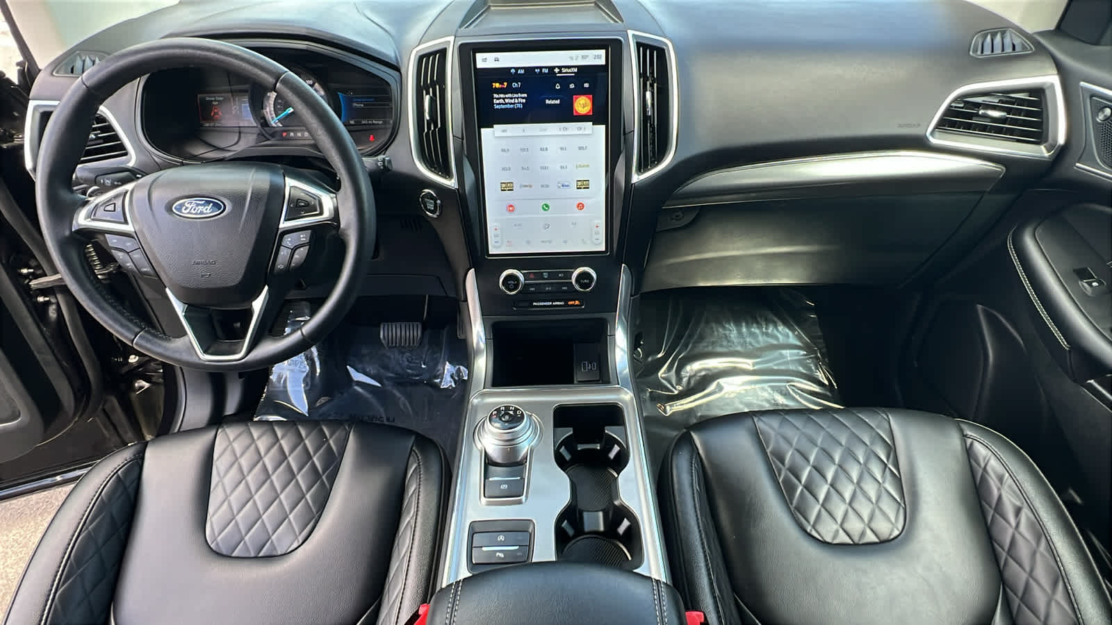 2024 Ford Edge Titanium - Photo 26