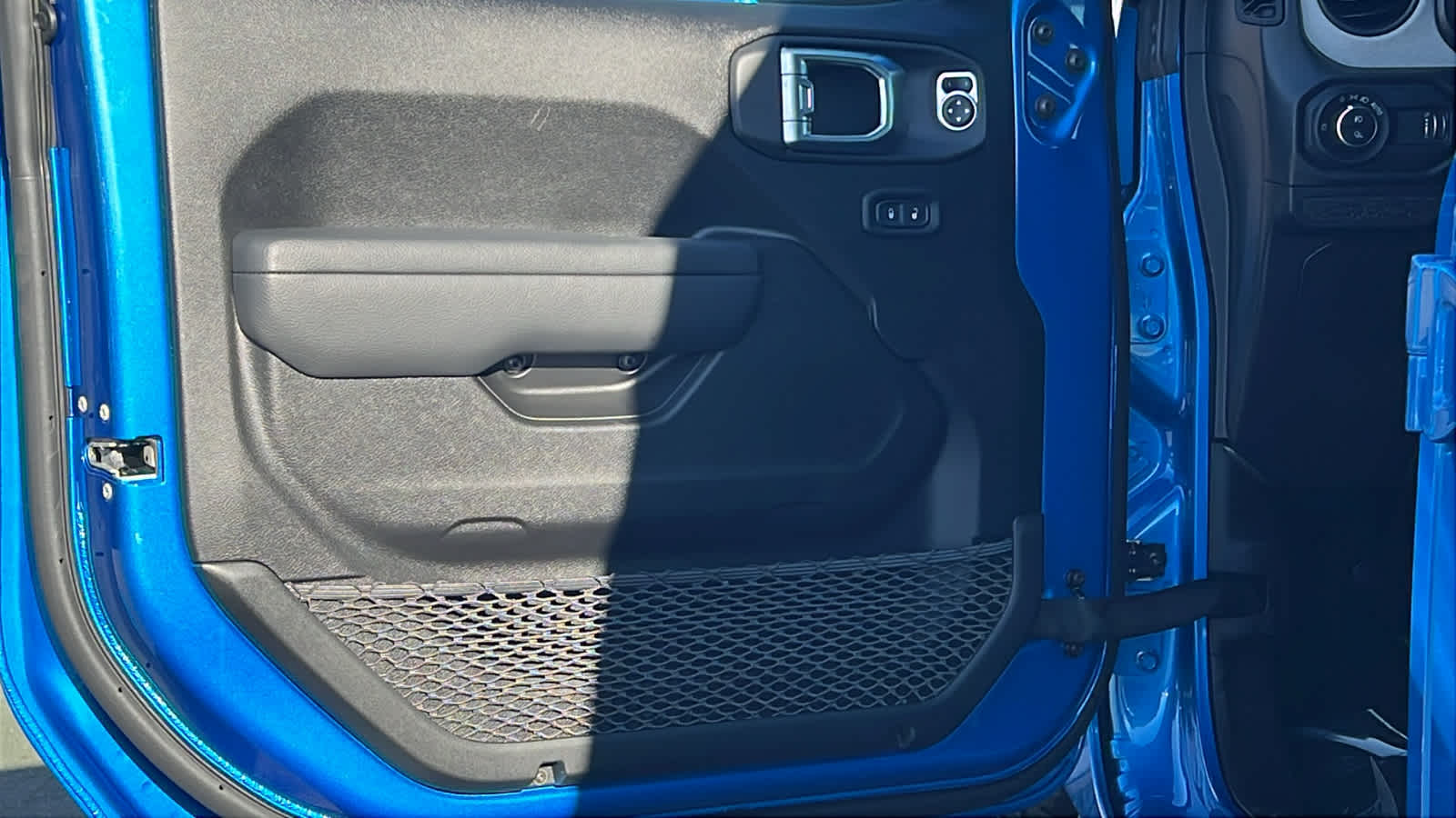 Thumbnail: 2026 Jeep Gladiator - 23