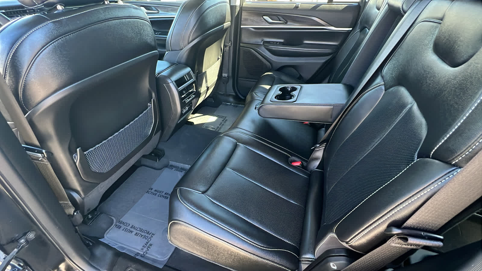 Thumbnail: 2023 Jeep Grand Cherokee - 24