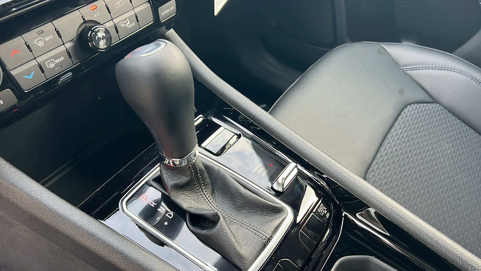 Thumbnail: 2026 Jeep Compass - 13