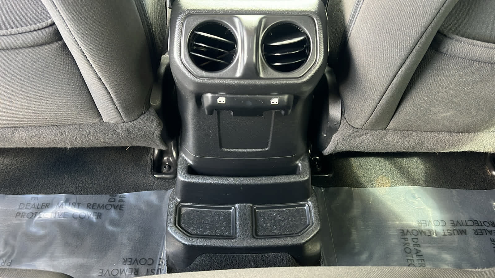 Thumbnail: 2023 Jeep Wrangler - 25