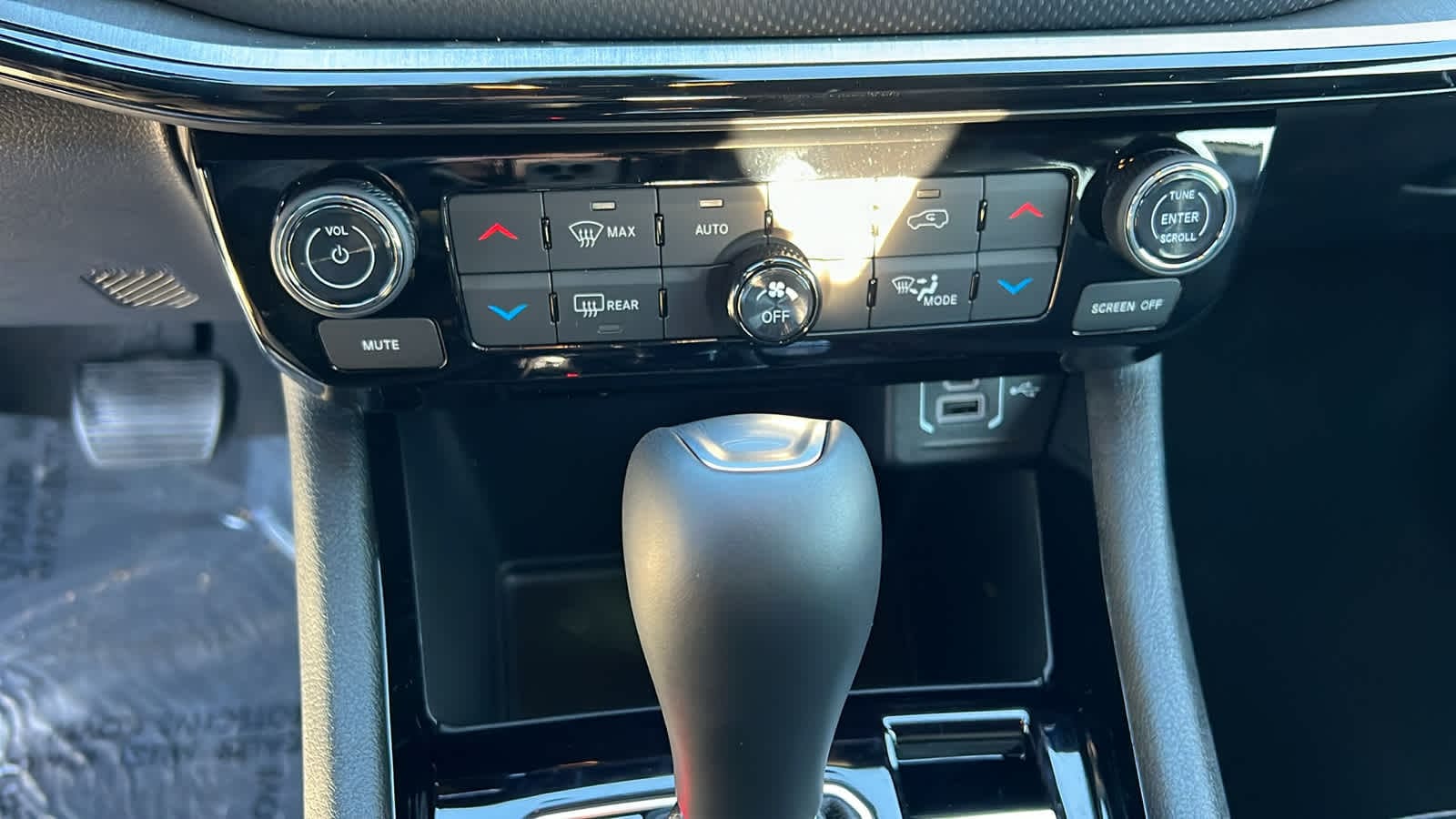 Thumbnail: 2026 Jeep Compass - 14