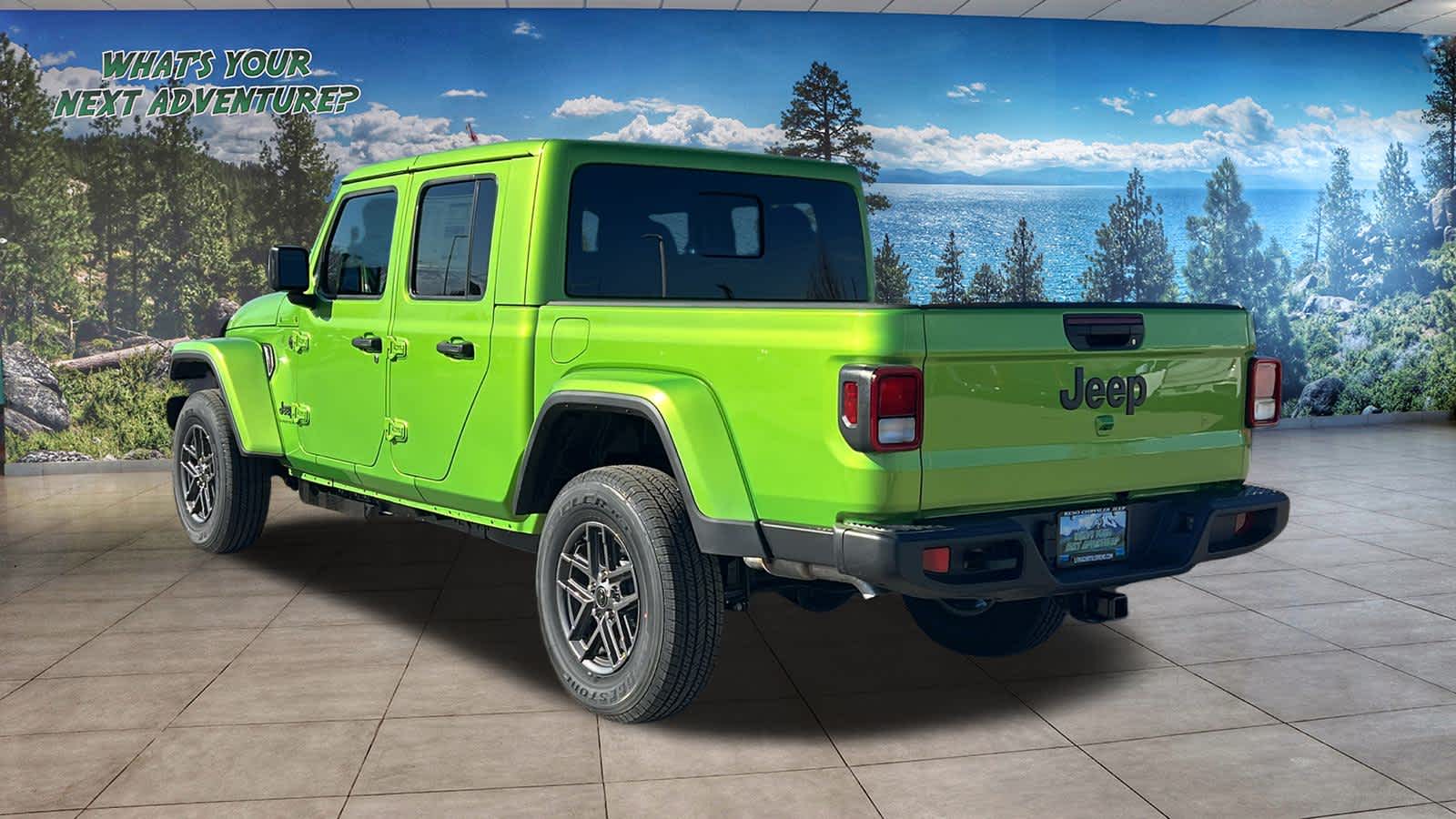 Thumbnail: 2026 Jeep Gladiator - 7