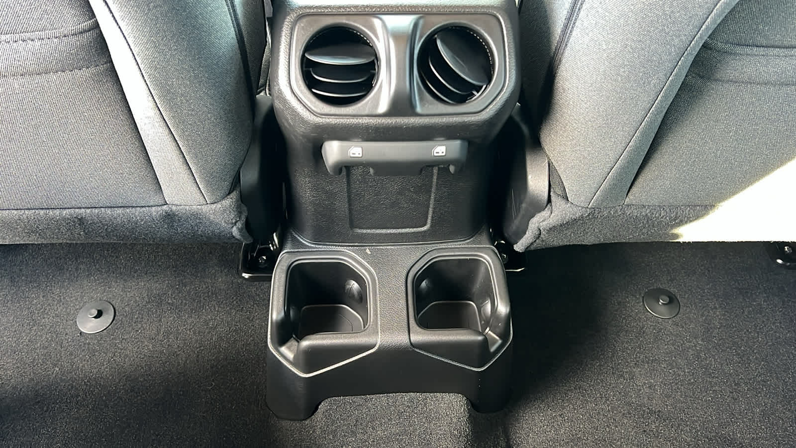 Thumbnail: 2026 Jeep Wrangler - 25