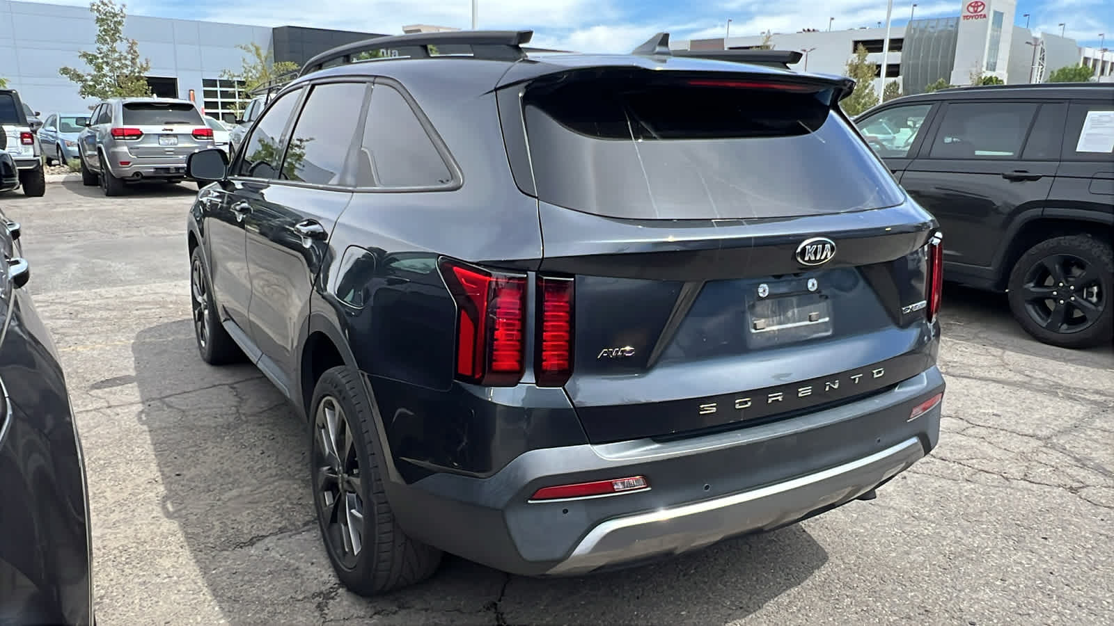 Thumbnail: 2021 Kia Sorento - 10