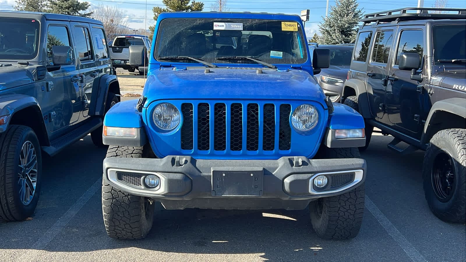 Thumbnail: 2021 Jeep Gladiator - 2