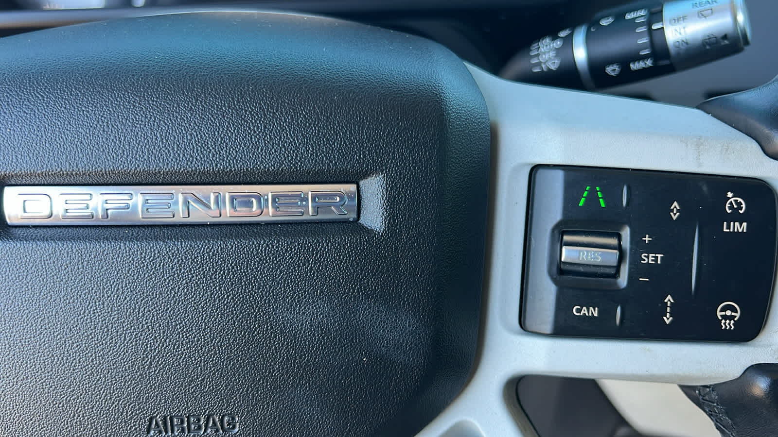 Thumbnail: 2020 Land Rover Defender - 20