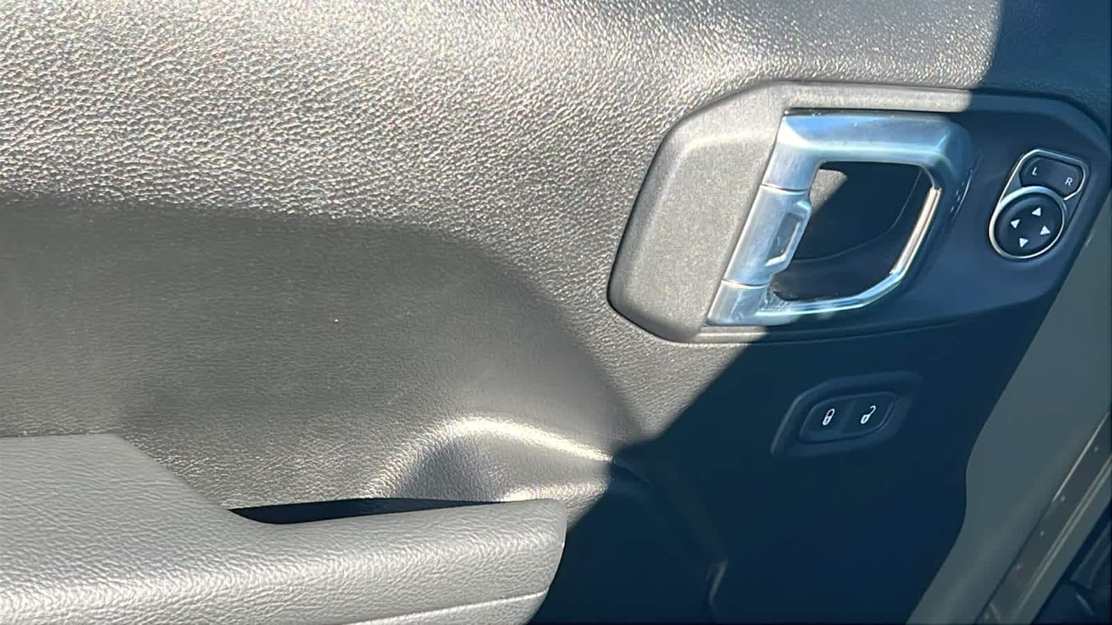 Thumbnail: 2026 Jeep Wrangler - 22