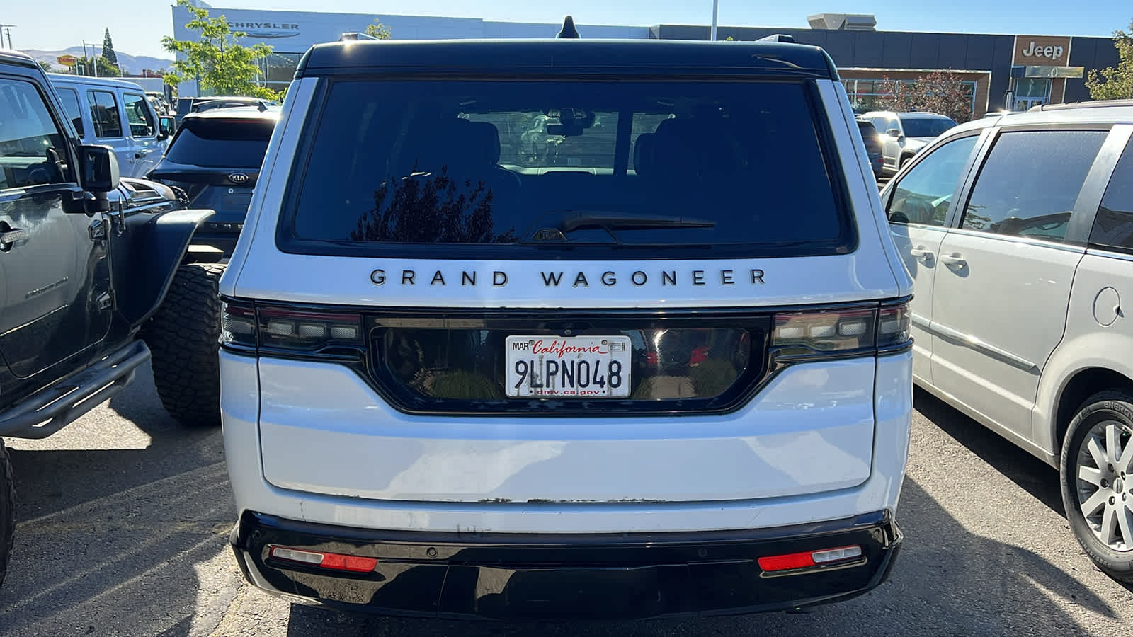 Thumbnail: 2024 Jeep Grand Wagoneer L - 8