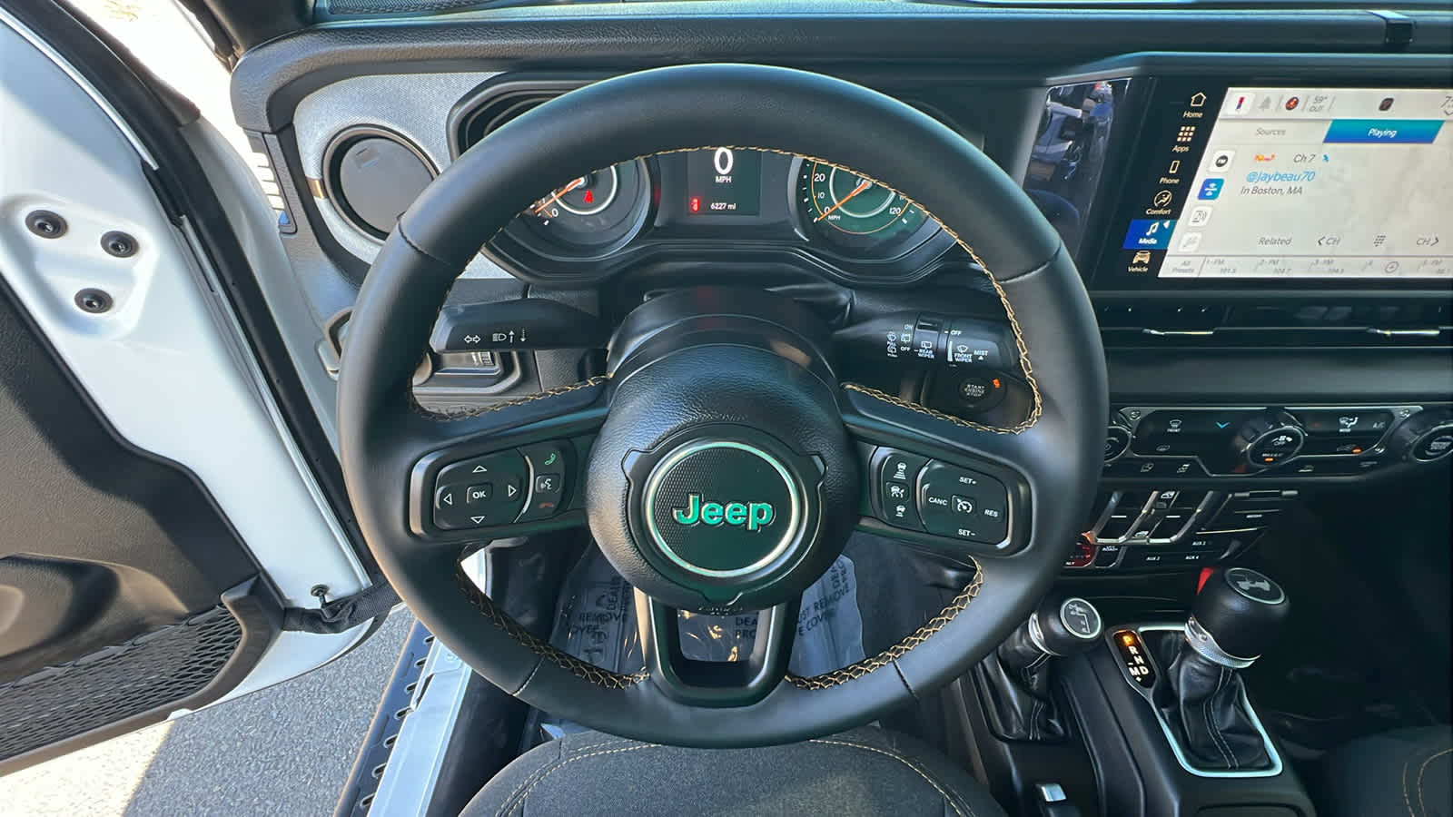 Thumbnail: 2024 Jeep Wrangler - 18