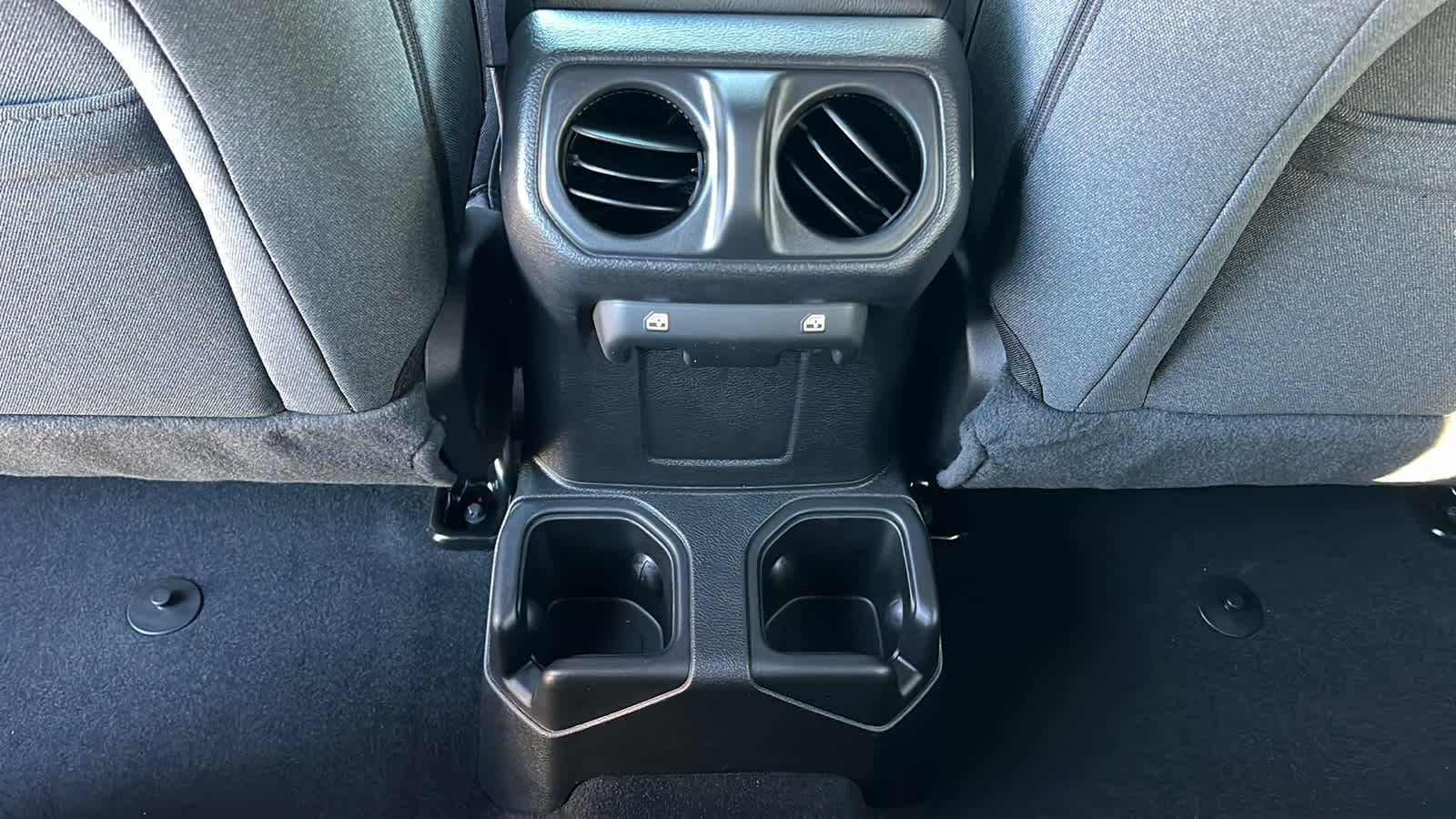 Thumbnail: 2026 Jeep Wrangler - 25