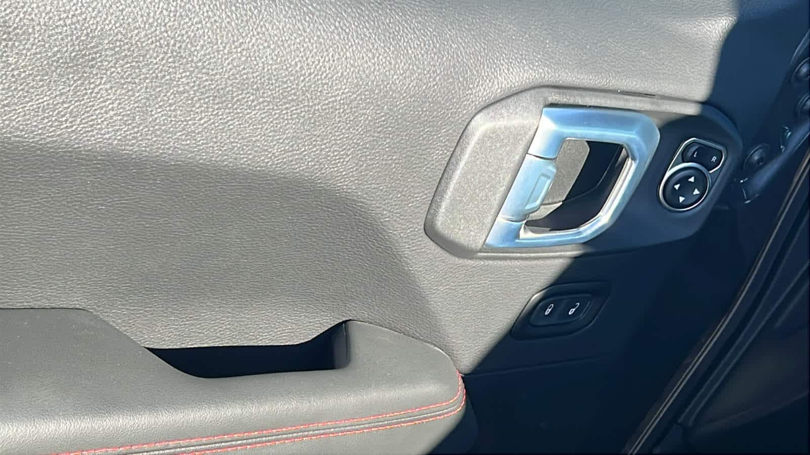 Thumbnail: 2026 Jeep Wrangler - 22