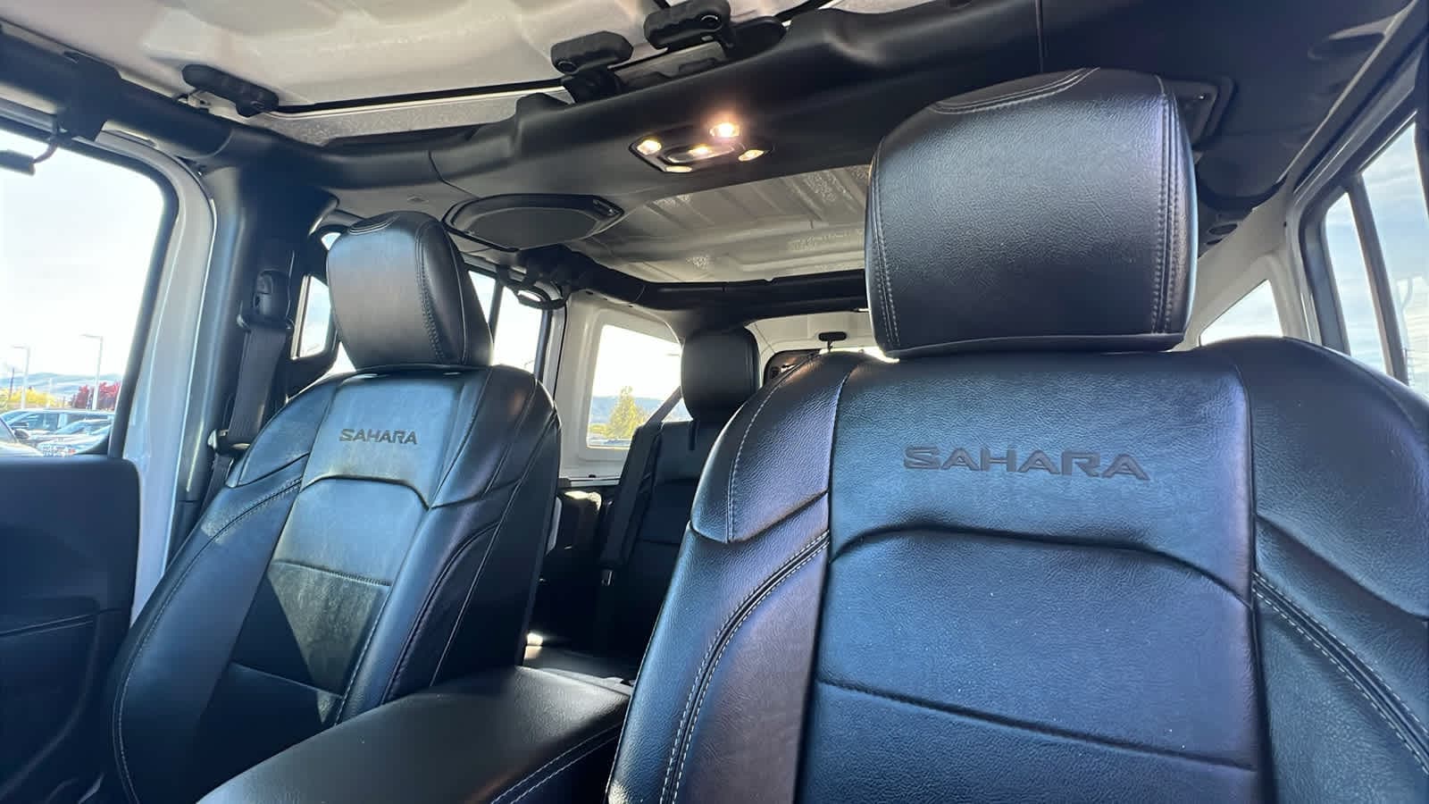 Thumbnail: 2022 Jeep Wrangler - 11